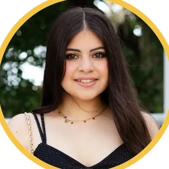 Amanda Reyes, administrative assistant at JJ Transport Refrigeration